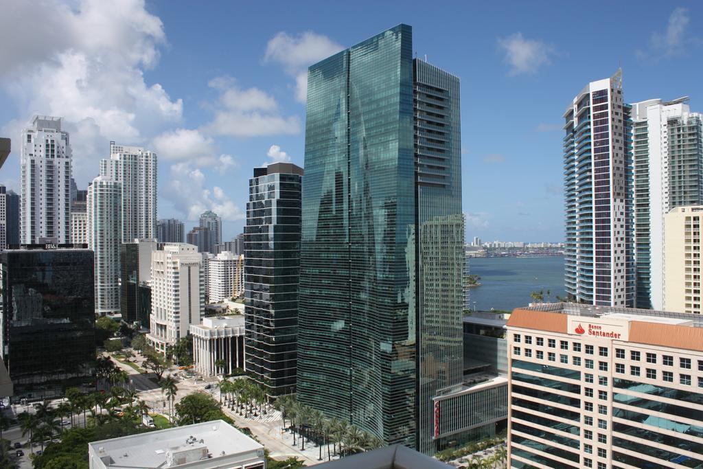 Dharma Home Suites Brickell Miami At One Broadway Bagian luar foto